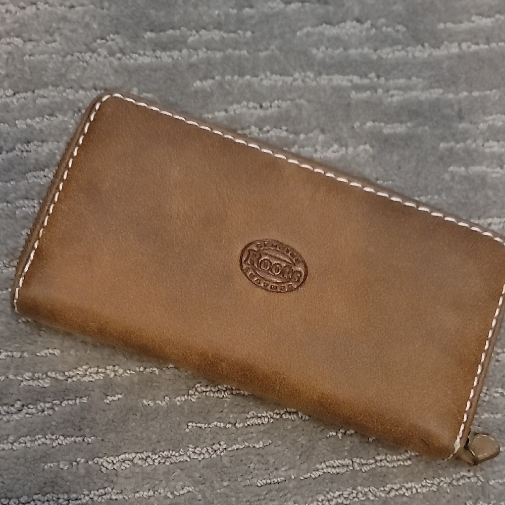 Roots Brown Leather Wallet